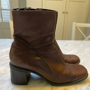 Clark’s women’s ankle boots size 7